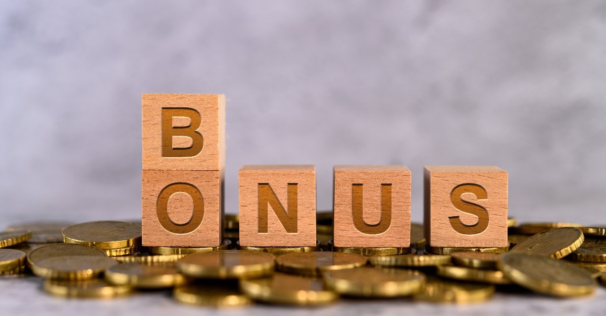 Bonus Shares Record Date This Week &mdash; HDFC Bank, Karur Vysya Bank Among Others