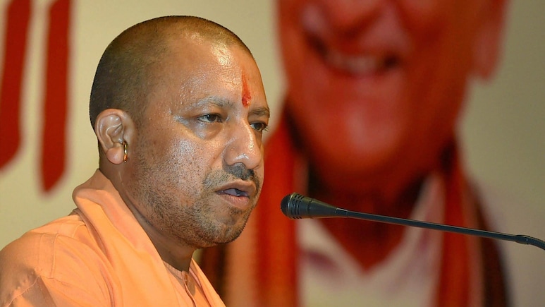 UP CM Yogi Adityanath Cuts Ministers' Convoys By 50% To Save Fuel; Urges Work-From-Home Shift
