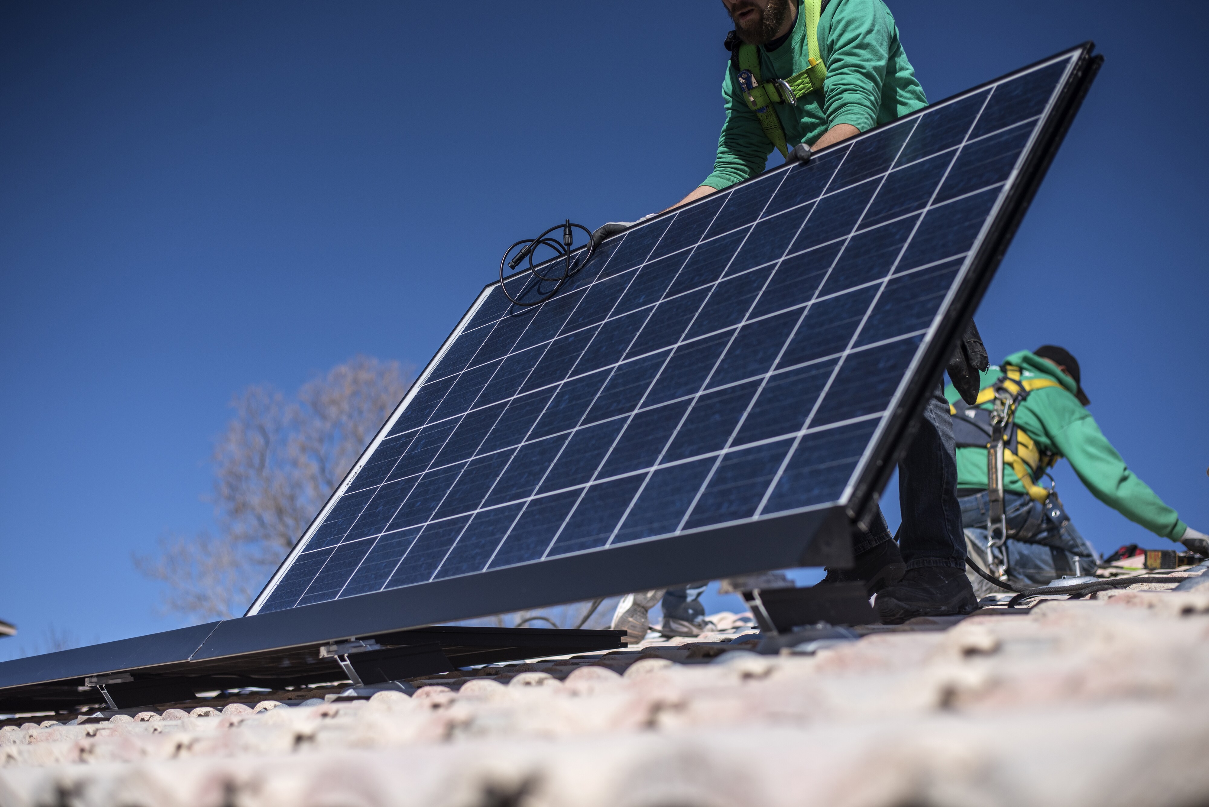 India Working On Unified Portal To Help Consumers Set Up Rooftop Solar Panels