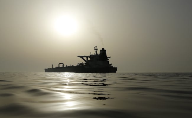 Indias Russia Oil Trade May Dip Again, Stranding Cargoes at Sea