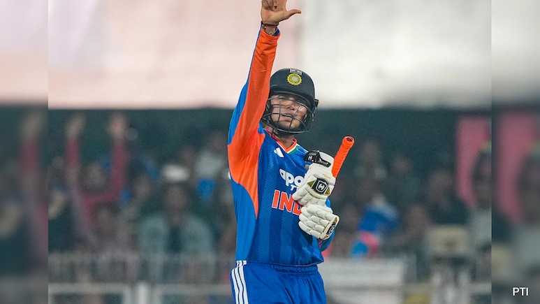 IND vs NZ 3rd T20I: गुरु युवी ने चेले अभिषेक को ललकारा- अब भी 12 गेंद पर 50 नहीं बना सकते!