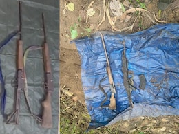 Chhattisgarh: चट्टानों के नीचे नक्सलियों ने छिपाया था मौत का सामान, मुख्य धारा में लौटे साथियों ने खोला राज, 2 AK-47 बरामद