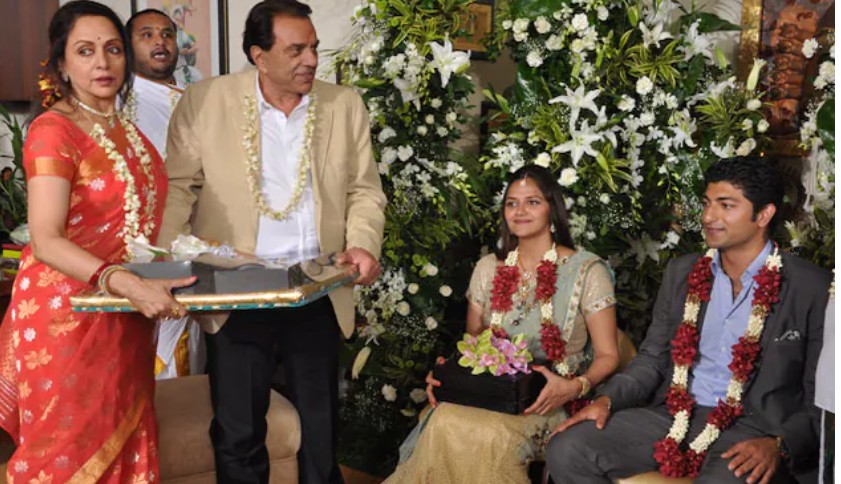 कौन हैं हेमा मालिनी के छोटे दामाद, लुक और पर्सनालिटी में नहीं हैं किसी हीरो से कम, बिजनेस टाइकून वैभव वोहरा की जानें कितनी है नेटवर्थ