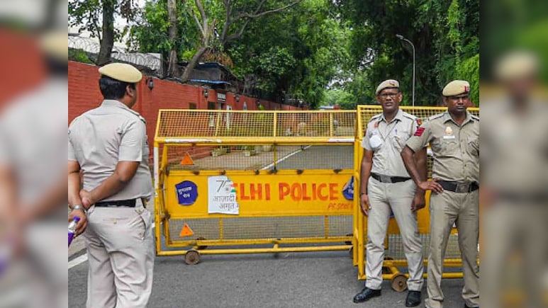 अपराधियों के खिलाफ दिल्ली पुलिस का बड़ा एक्शन, अलग-अलग गैंग के 100 से ज्यादा गुर्गे गिरफ्तार