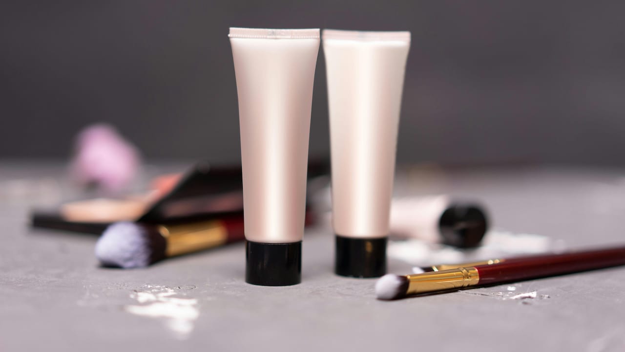 Common Primer Mistake That Causes Your Skin To Look Uneven By Evening Common Primer Mistake That Causes Your Skin To Look Uneven By Evening