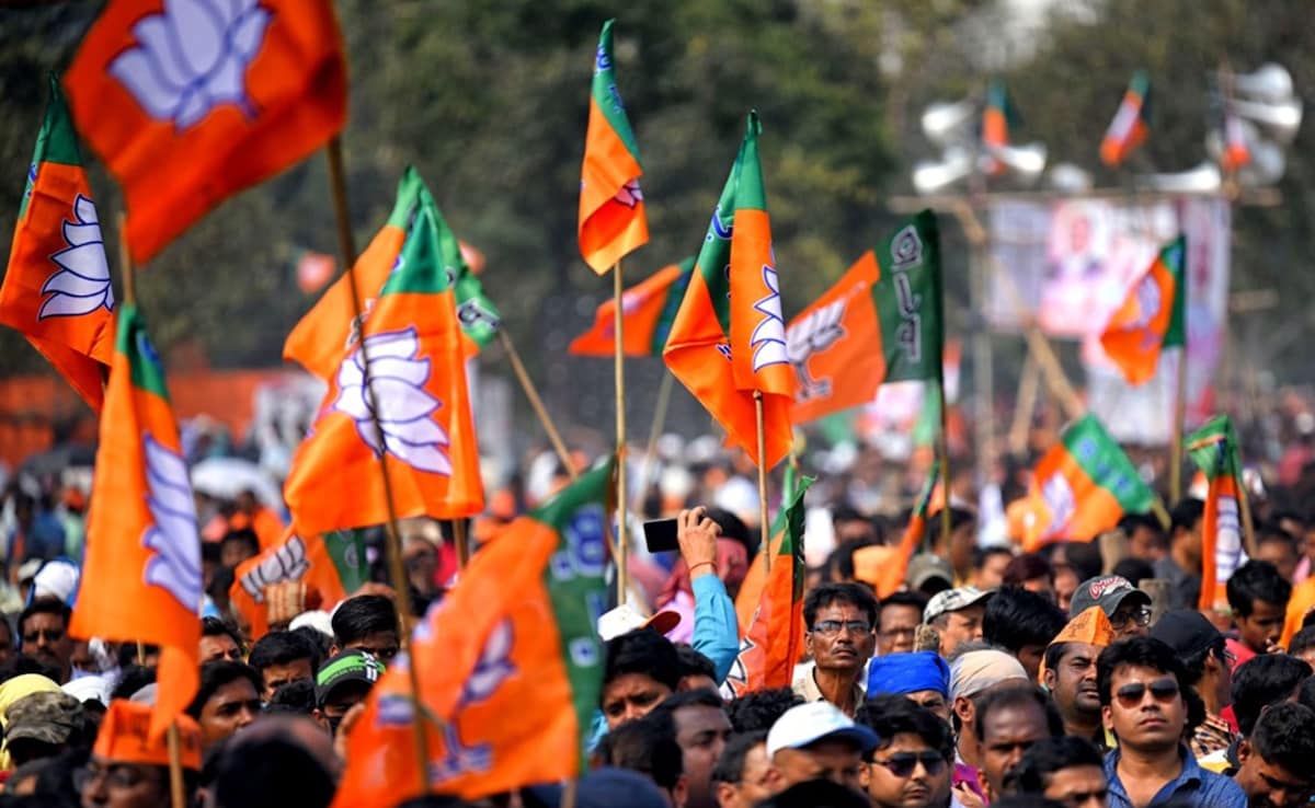 ZP Election 2026 : 12 जिल्हा परिषदांच्या निवडणुकींची तारीख बदलली; मतदान कधी? वाचा A टू Z माहिती एका क्लिकवर