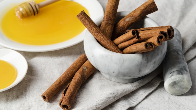 Can Consuming Cinnamon With Honey Help Fight Seasonal Infections?