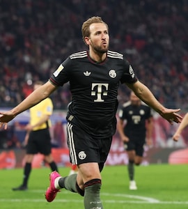Harry Kane Scores In Bayern Munichs Comeback Romp Over Leipzig