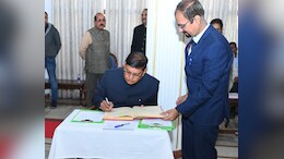 भाजपा जिसे बता रही थी शराब घोटाले का आरोपी, साय सरकार ने उसी रिटायर्ड IAS को बना दिया मुख्य सूचना आयुक्त