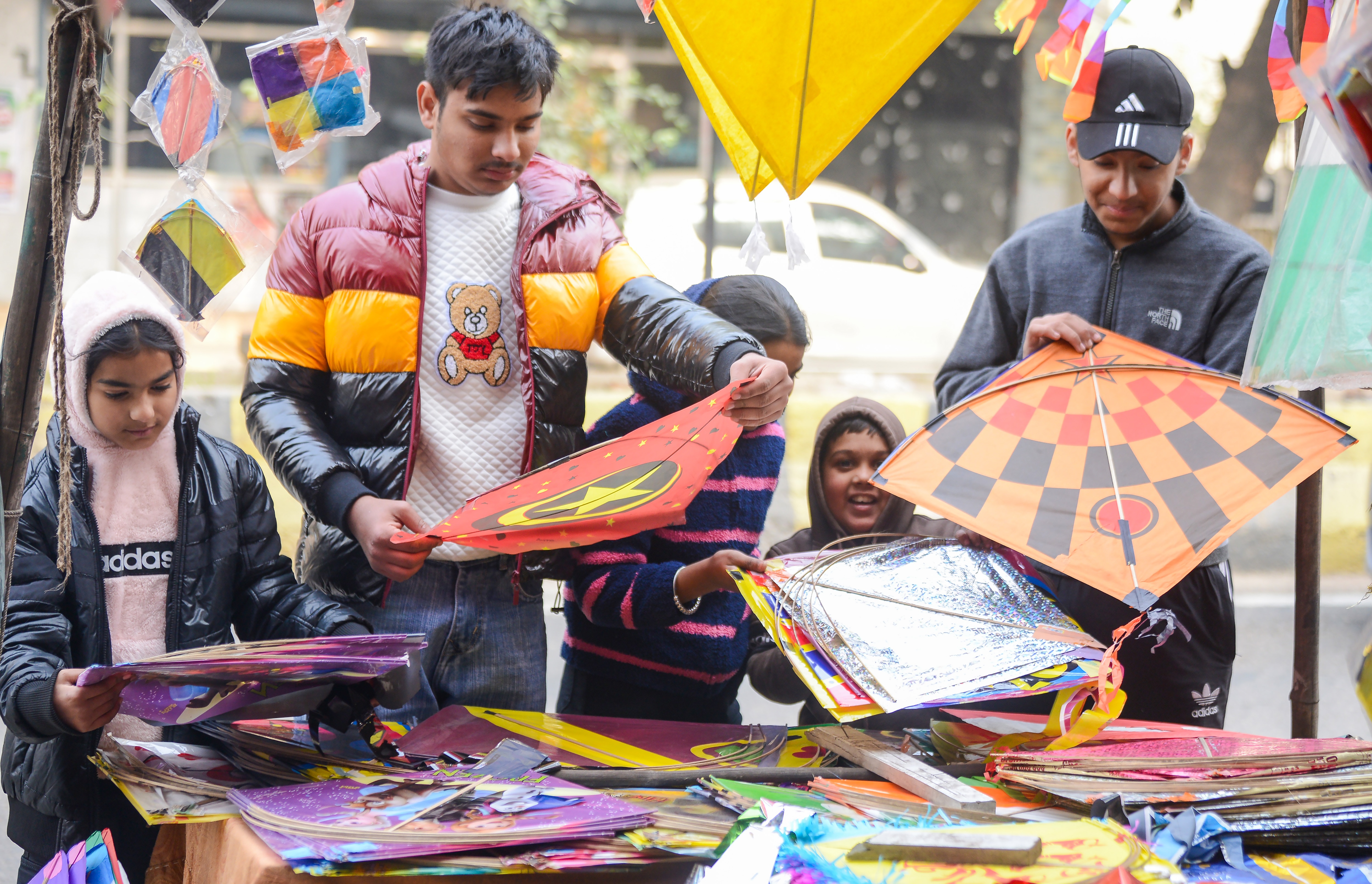 makar sankranti 2026 date confusion sun transit 14 january daan punya muhurat 15 january