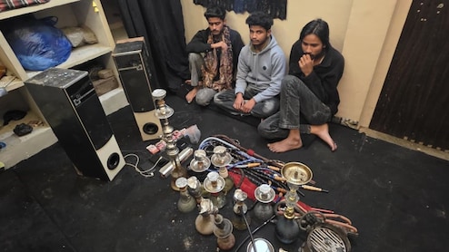 Rajasthan: टोंक पुलिस ने मकान में चल रहे अवैध हुक्का बार का किया भंडाफोड़, सामान सहित 3 दबोचे