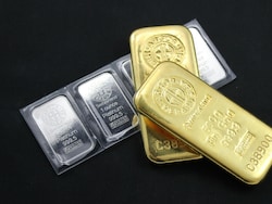 Don't Chase the Bullion Rally, Say Experts Amid Gold, Silver Hitting Record Highs
