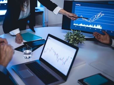 Stock Market Today: Nifty, Sensex Pare Day's Gains To Settle Flat; Eternal, Tata Motors Major Laggards