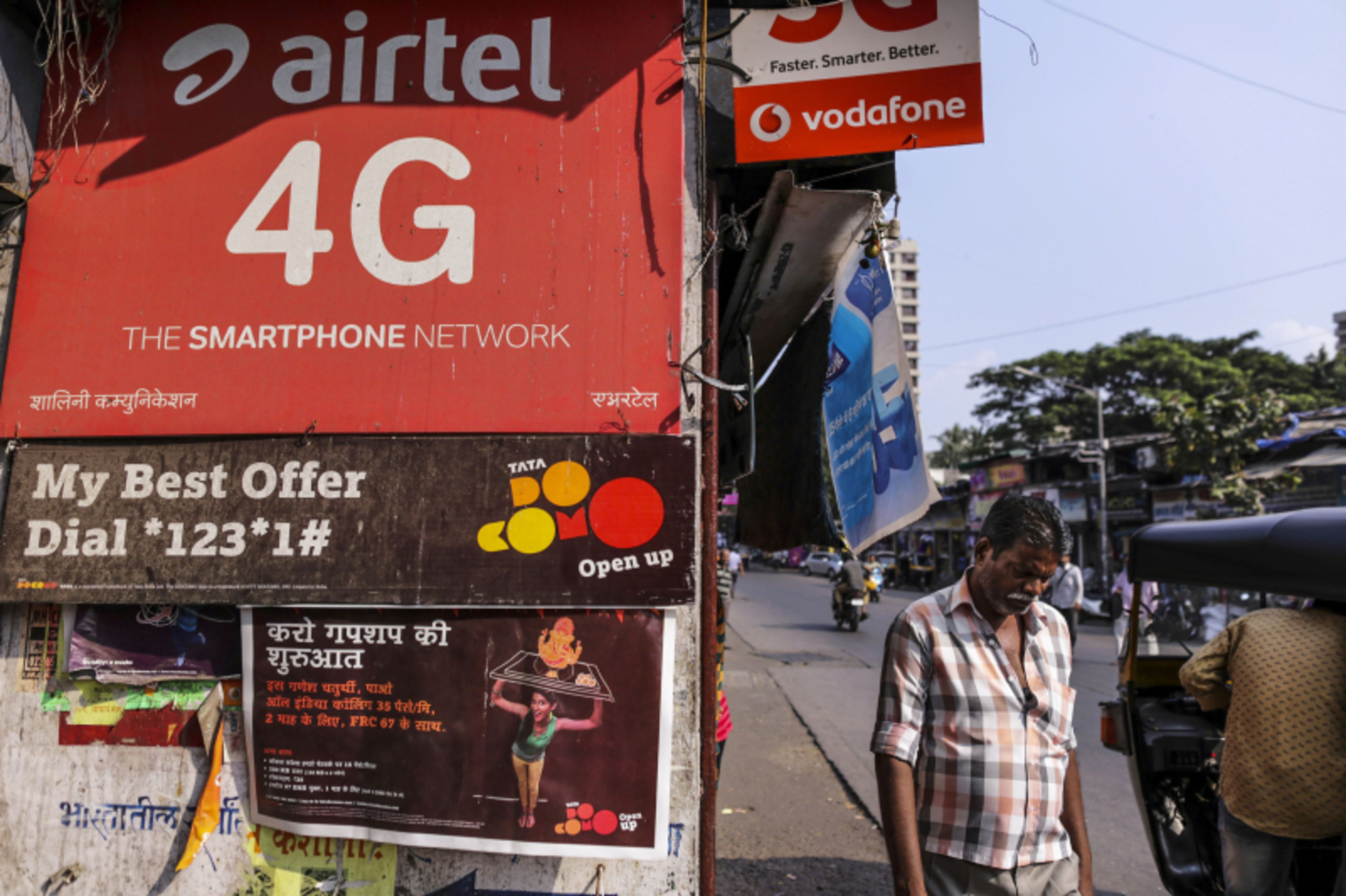 AGR Case: Supreme Court Dismisses Telecom Firms&rsquo; Plea On Calculation Of Dues