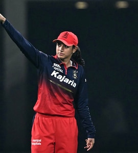 Smriti Mandhana Left Irritated By Cameraperson At WPL 2026 Opener. Video Goes Viral