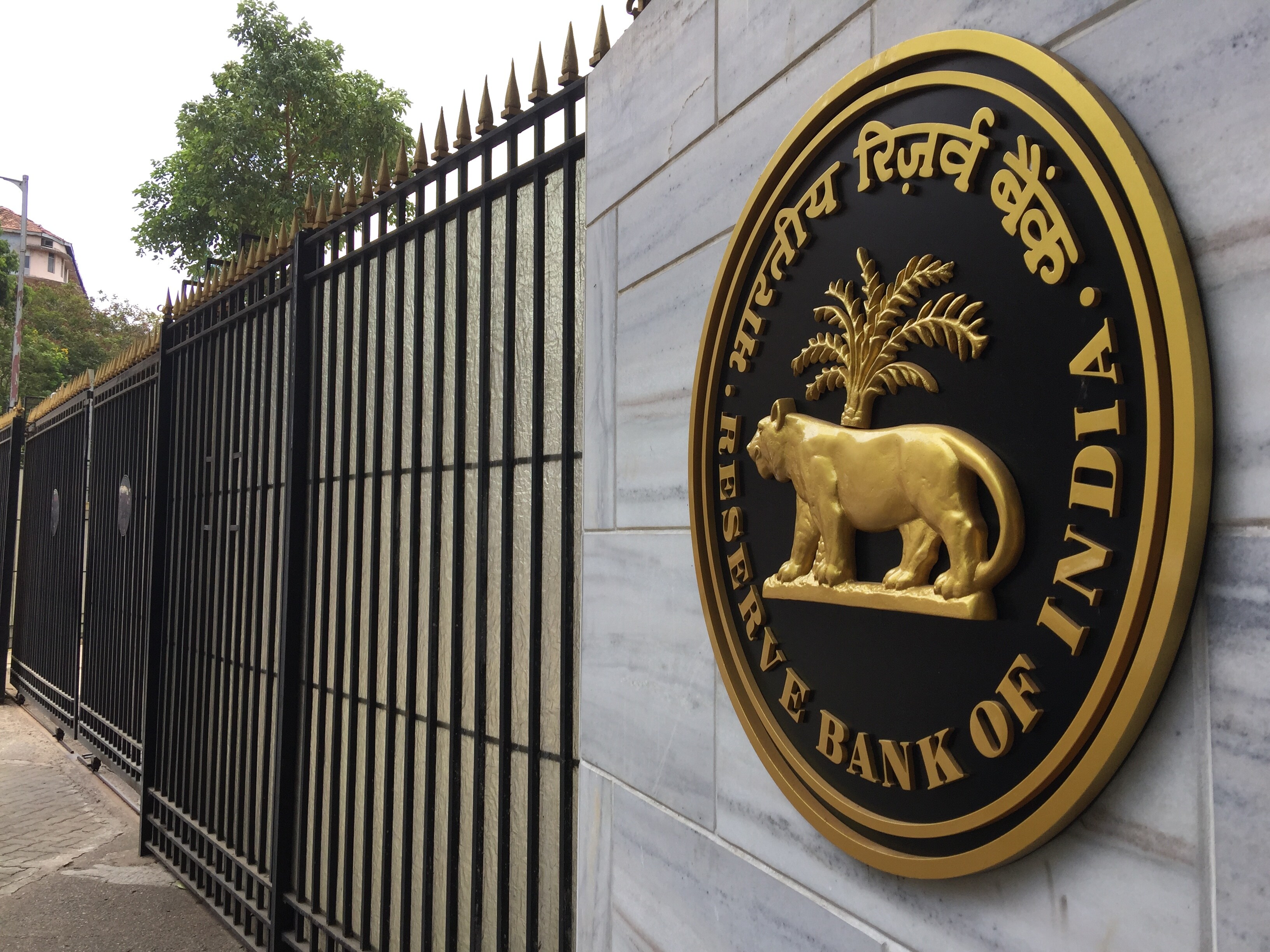 RBI Gives Banks More Time To Implement New Current Account Rules