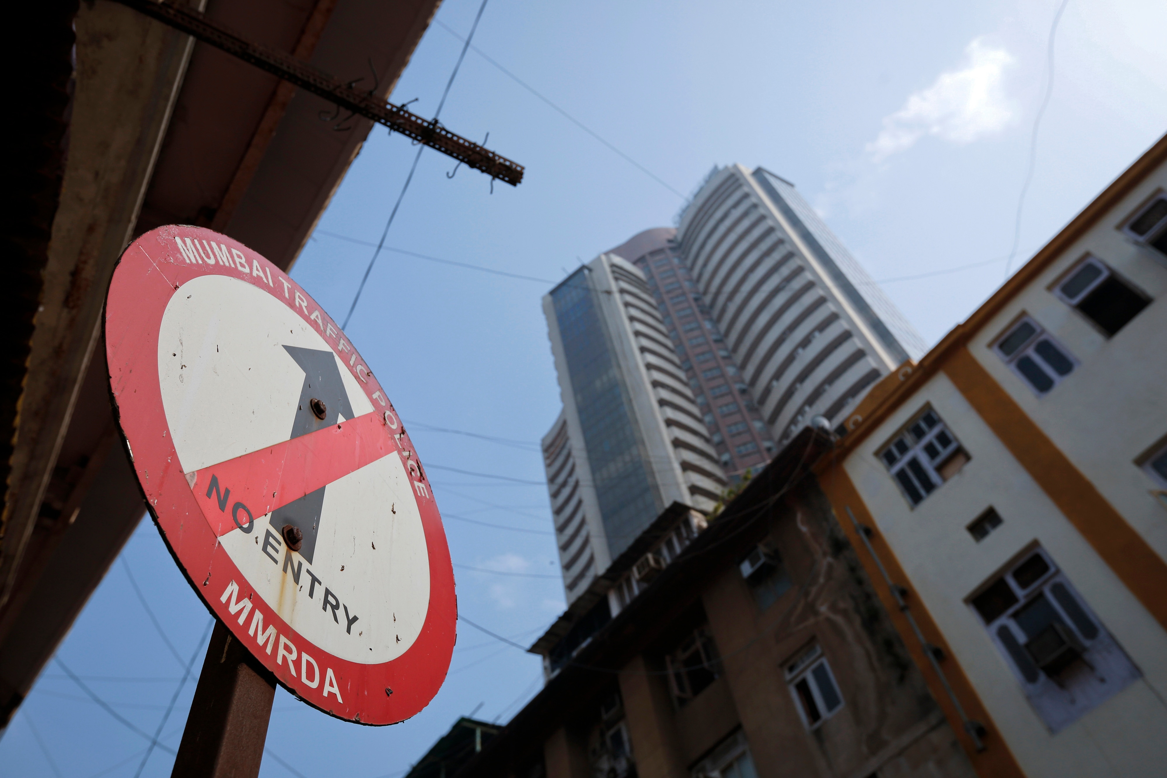 Nifty Halts  7-Day Rally; Sensex Ends  220 Points Away From Record High