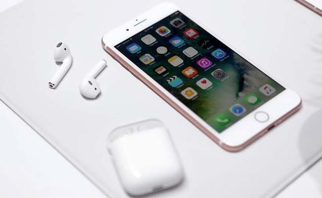 Apple Starts Shipping AirPods To Customers