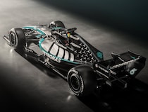 Mercedes Unveil Brand New Look For 2026 F1 Season; Toto Wolff Provides Warning