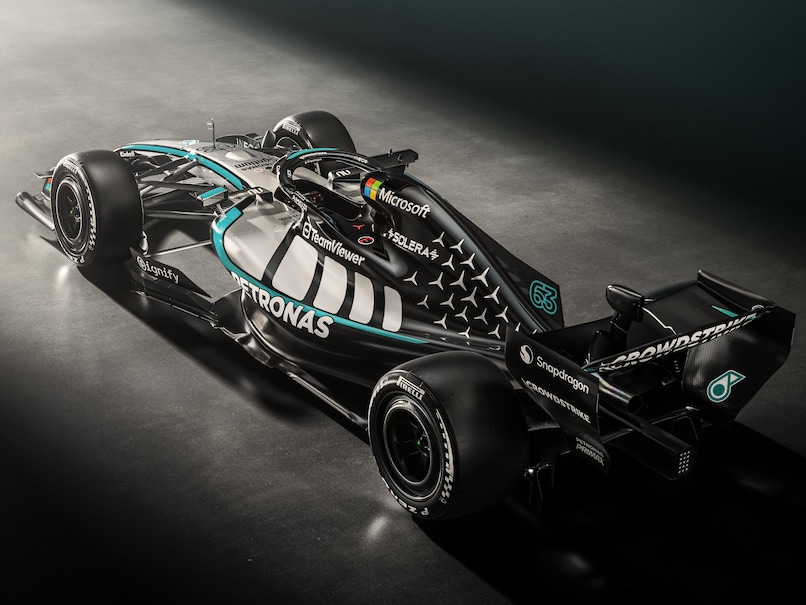 Mercedes Unveil Brand New Look For 2026 F1 Season; Toto Wolff Provides Warning