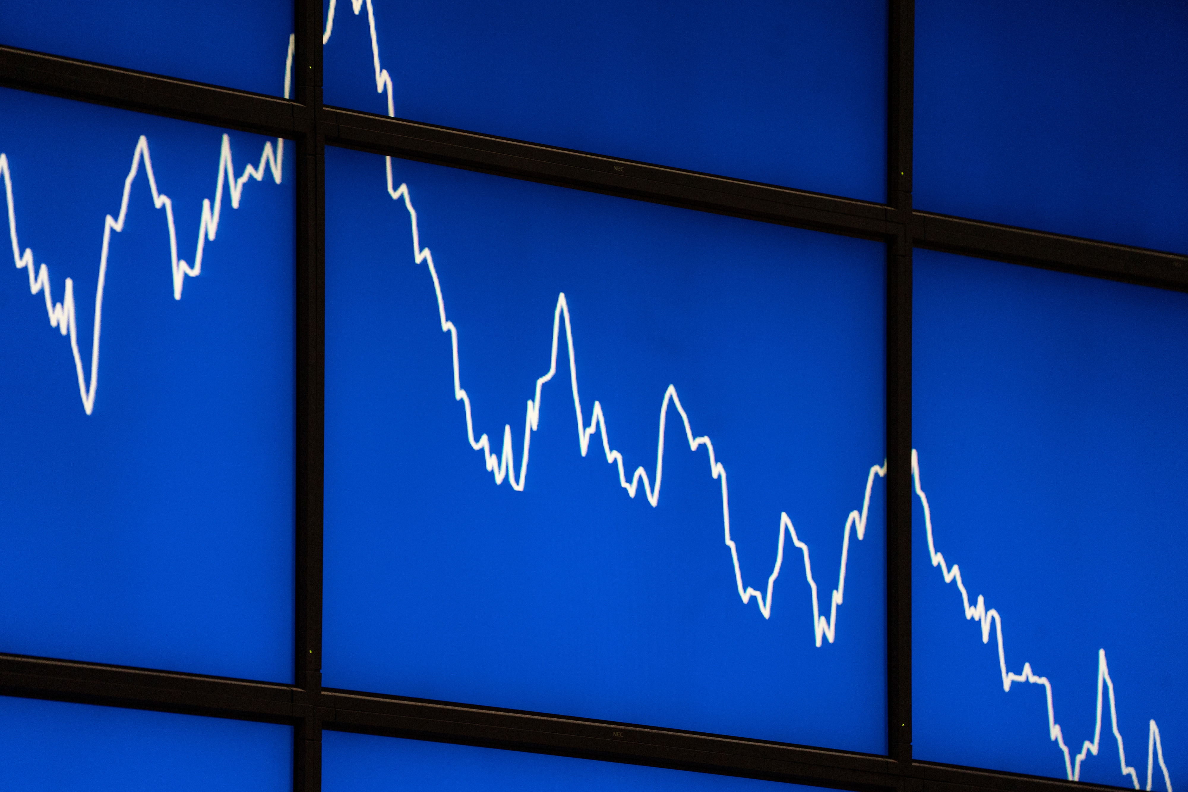 Sensex, Nifty Gain For Second Day; Banks, Autos Outperform