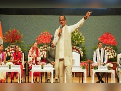 शिवराज सिंह चौहान के संसदीय क्षेत्र में बोर्ड टॉपर्स को 'प्रेम-सुंदर सम्मान'; कृषि मंत्री ने सुनाया ये किस्सा