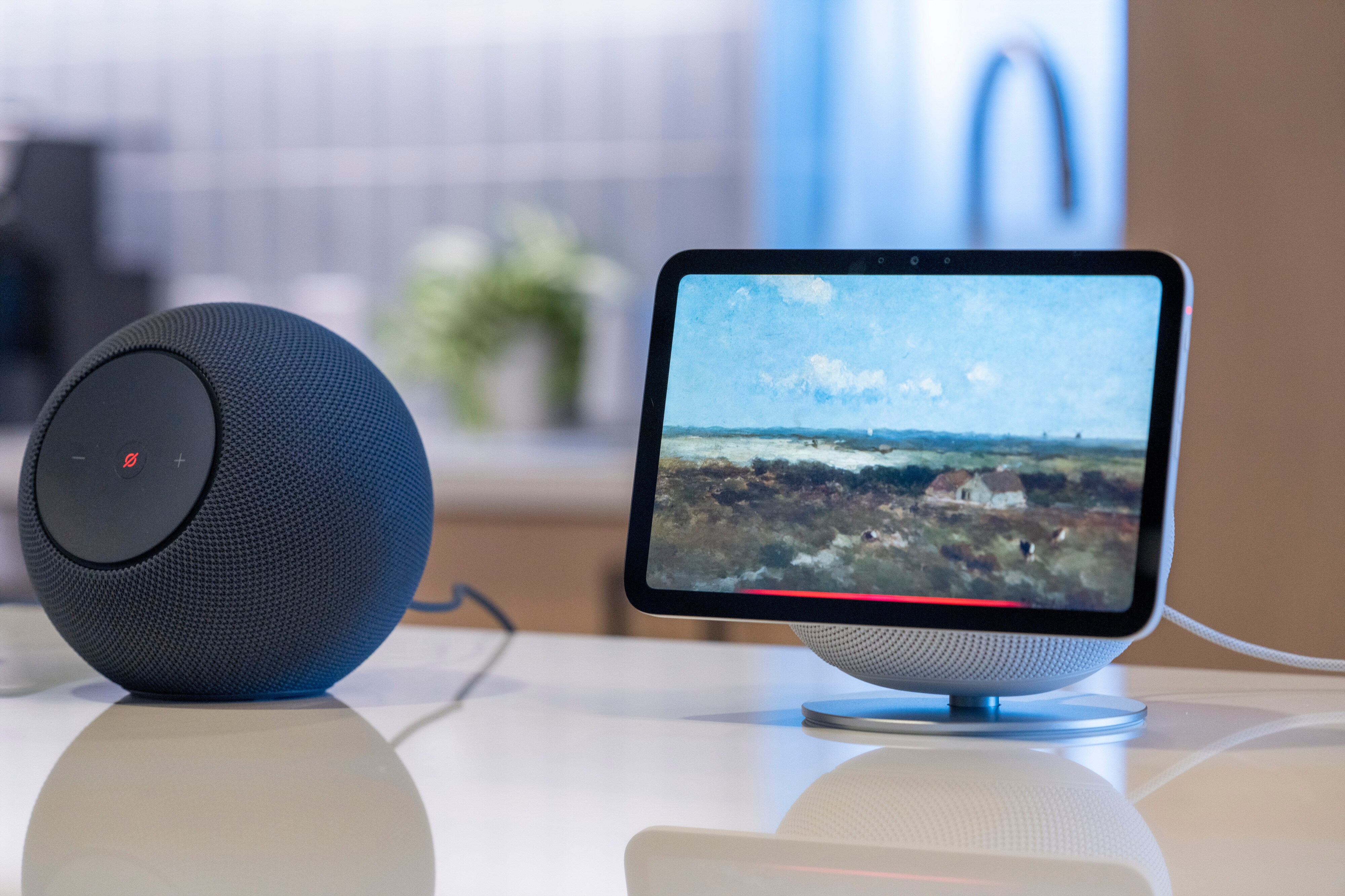 Apple To Build Tabletop Robot And Home Hub In Vietnam