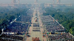 गणतंत्र दिवस Highlights: फाइटर जेट्स ने बनाया 'ऑपरेशन सिंदूर फॉर्मेशन, कर्तव्&zwj;य पथ पर सुनाई दी भारतीय सेना की दहाड़