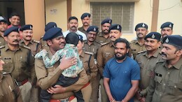22 दिन तक नग्न सुलाया, सिंदूर लगा पहनाता नींबू की माला; बच्चे की नरबलि देने से पहले पुलिस ने मुक्त कराया बच्चा