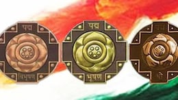Padma Awards 2026 : पद्मभूषण आणि पद्मविभूषण पुरस्कारांमध्ये नेमका फरक काय? पैसे मिळतात का? सर्व माहिती वाचा