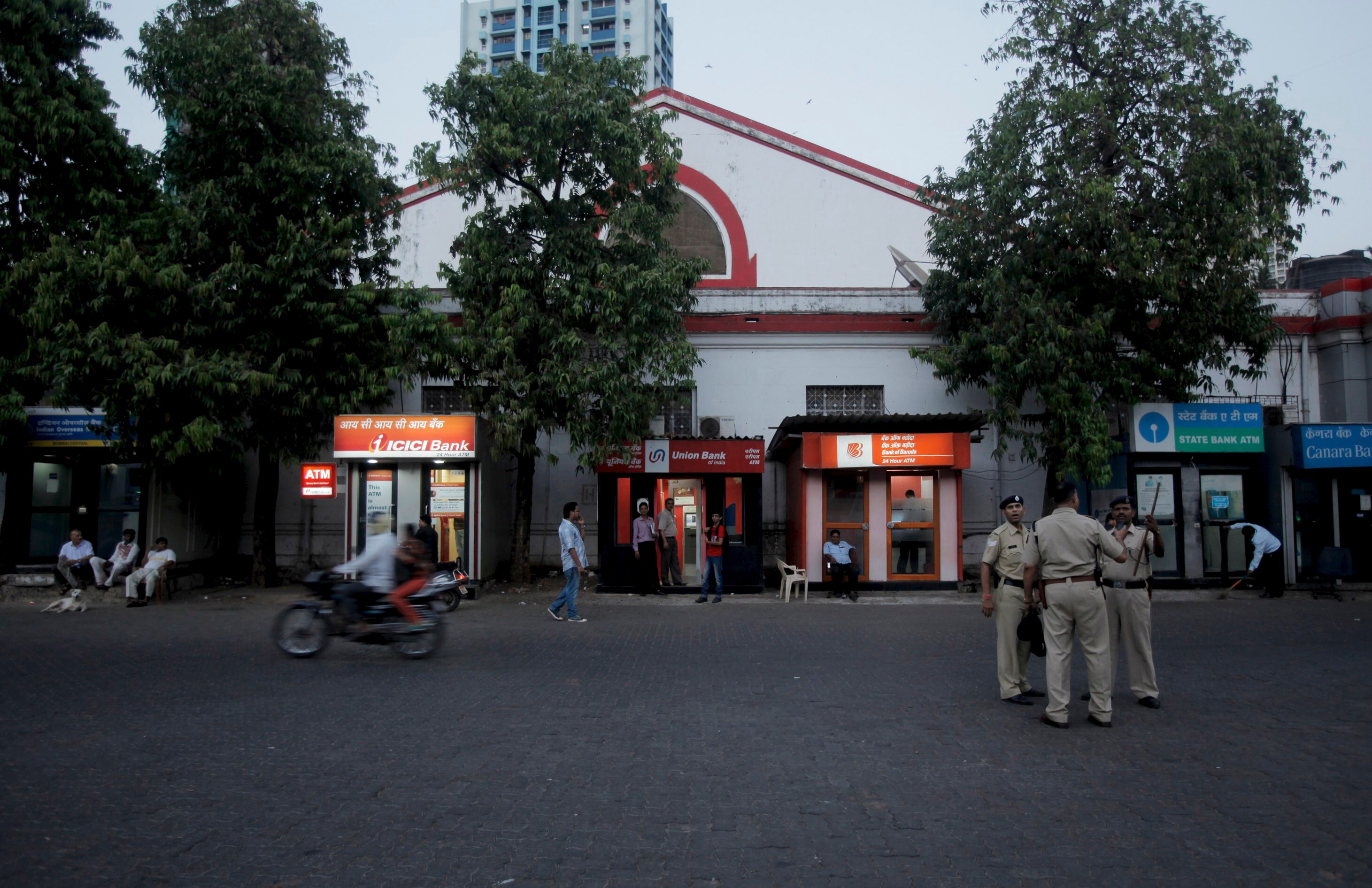 BQ Explains: Are  Rs 2,000 Notes Disappearing From ATMs?