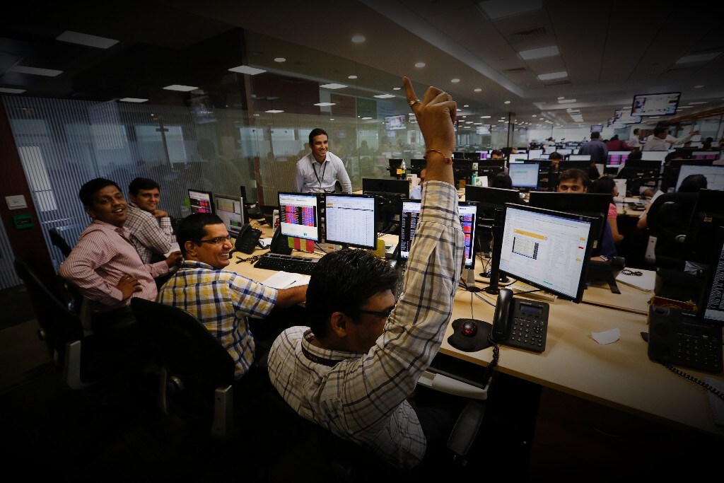 Sensex, Nifty Climb To Near 2-Month High On Fed Minutes