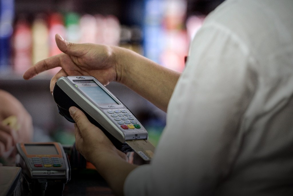 RBI Cuts Merchant Discount Rate For Debit Card Transactions