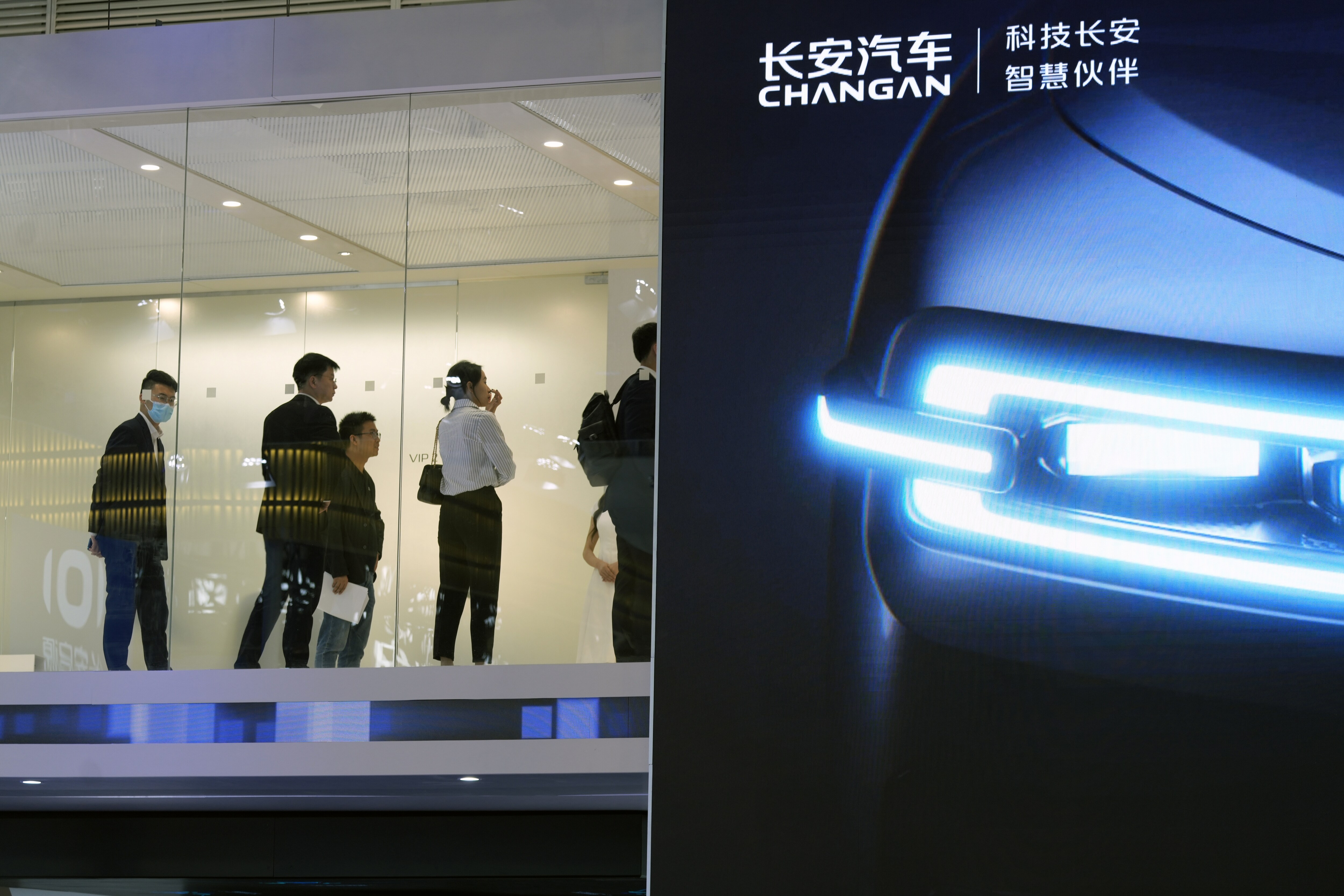 BYD Slashes Prices As Much As 34%, Triggers Fall In Chinese EV Stocks 