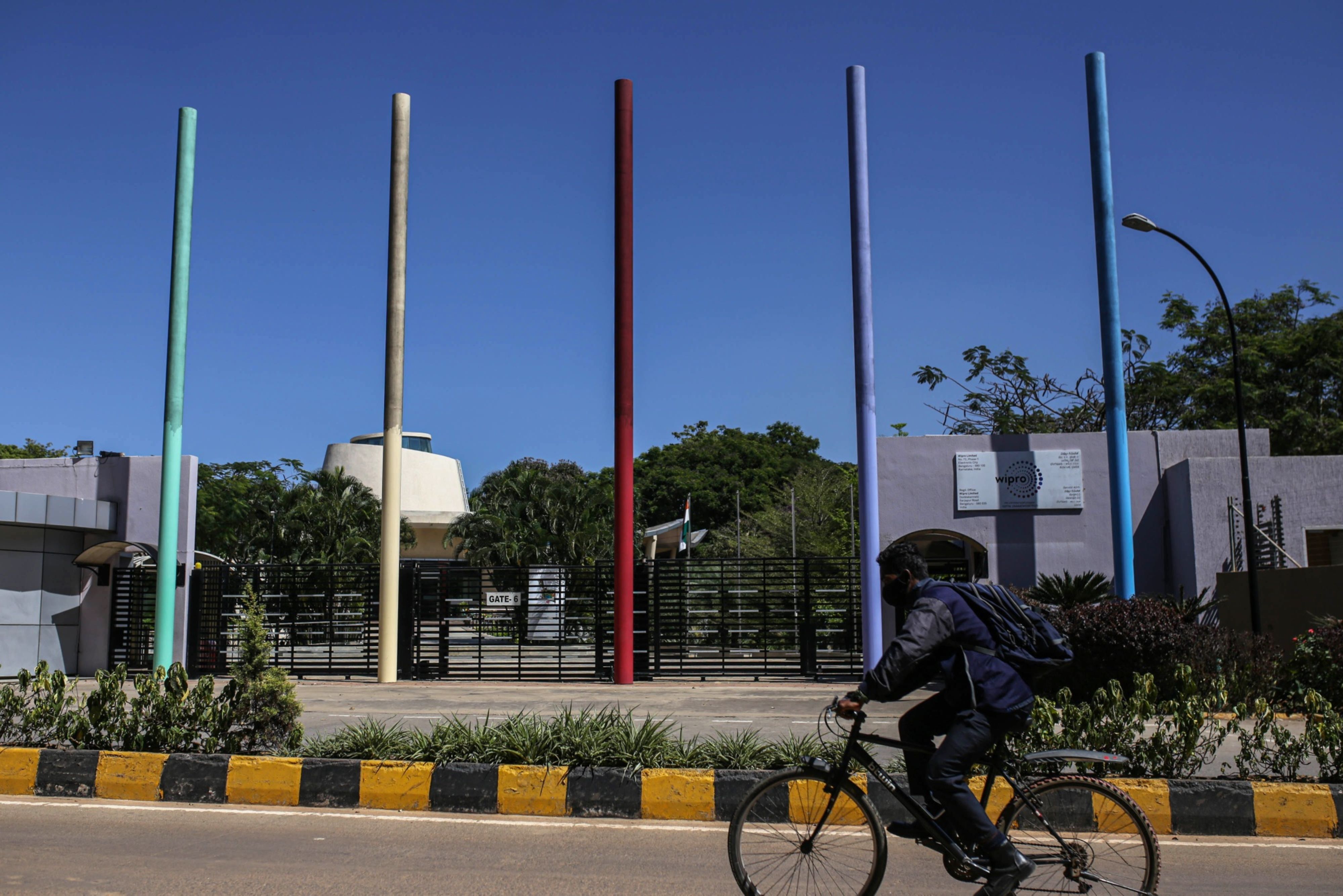 Wipro - Heading Into Right Direction: Prabhudas Lilladher