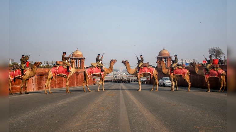 दिल्ली में आज बढ़ेगा 2-4 डिग्री पारा, फिर होगी बारिश; ठंडी के बीच गर्मी जैसा मौसम क्यों? IMD ने बताया