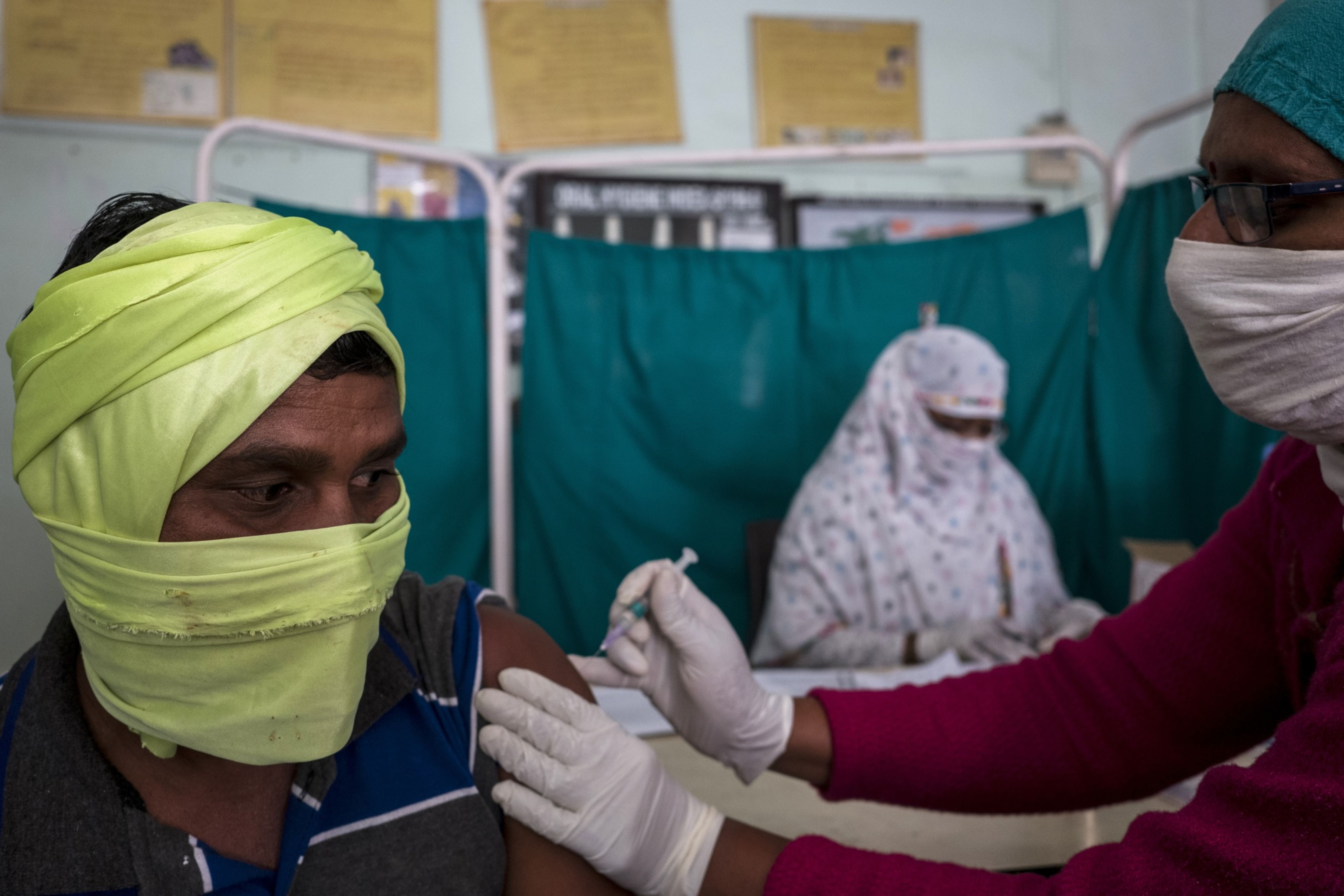 Omicron Coronavirus Live Updates: Sikkim, Mumbai Issue Fresh Restrictions; Health Ministry Writes To States