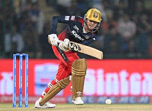MI vs RCB, WPL 2026 LIVE Score: Mumbai Indians Stage Stunning Comeback, RCBW 5 Down In Chase Of 155