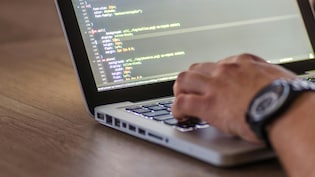 Student Reveals Difference Between US And Indian Startup Founders: 'They Talk To Me Like A Peer'