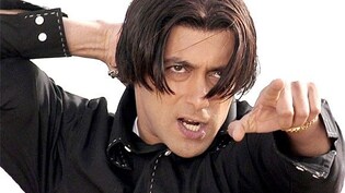 तेरे नाम वाला हेयर स्टाइल और 'लगन लगी' पर डांस, सलमान का यह हमशक्ल निकला सुपरस्टार, लोग बोले- कुछ तो करेगा ये