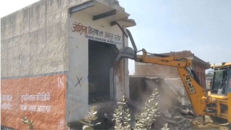 झुंझुनूं में बुलडोजर एक्शन से मचा हड़ंकप, निशाने पर 100 अवैध निर्माण; 9 थानों की पुलिस रही तैनात