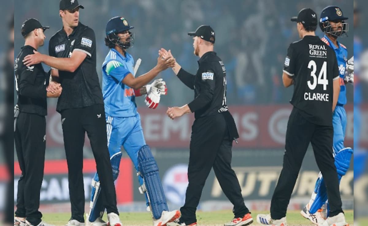 IND vs NZ 2nd ODI: राजकोट में अग्निपरीक्षा, जानें पिच क्या असर दिखाएगी,  बल्लेबाज मचाएंगे कहर या गेंदबाजों का होगा जलवा ?