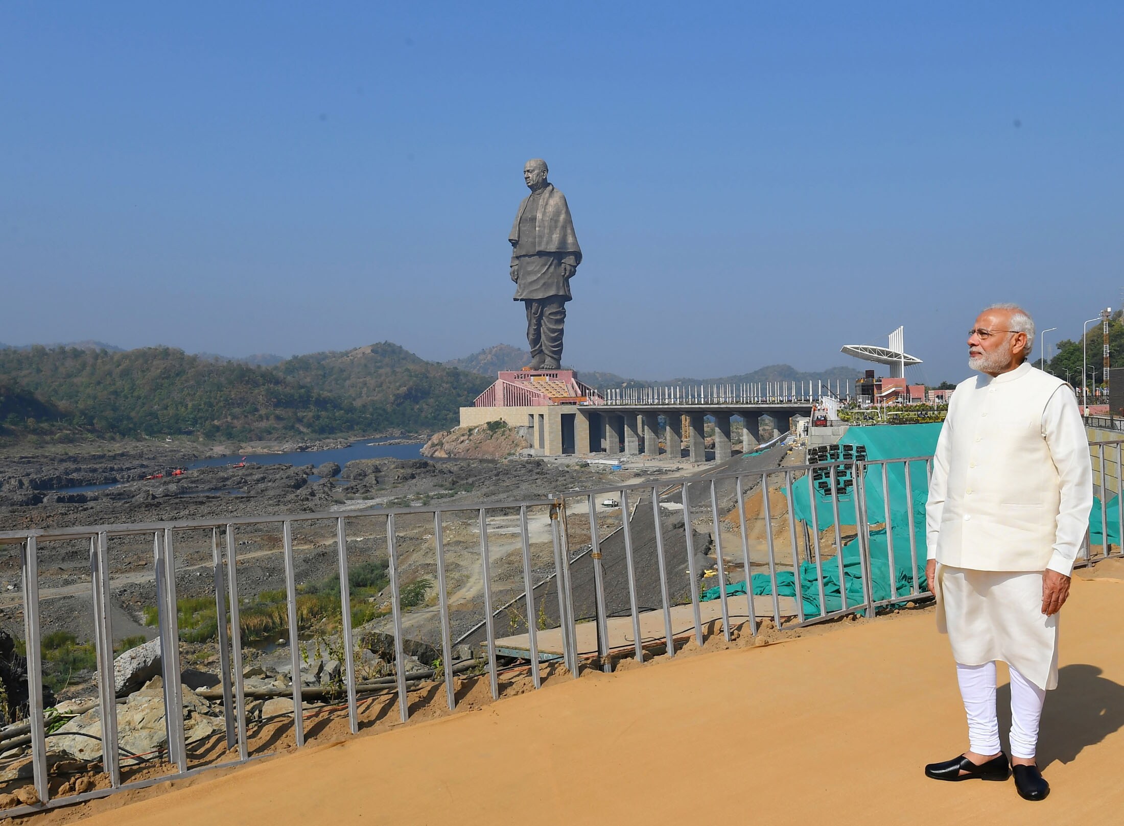 Modi, Patel(s), RSS, Cash, Statue... Err Statute!