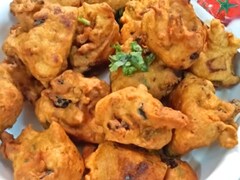 खुशनुमा है मौसम का हाल, दिल्ली एनसीआर में बरसात से बढ़ी ठंड के बीज 5 मिनट में बनाएं कुरकुरे पकौड़े Recipe