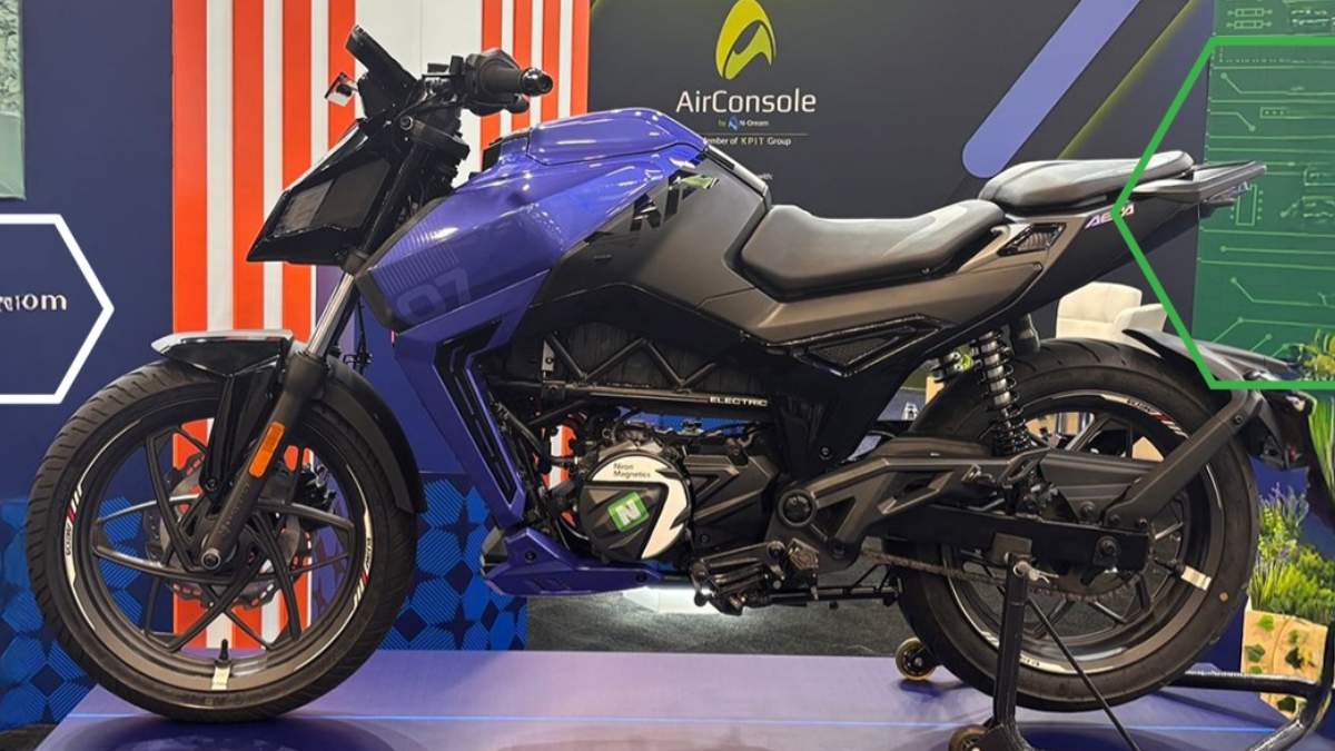 CES 2026: ग्लोबल मंच में भारतीय EV ब्रांड का दमखम! अब बिना रेयर अर्थ चलेगी इलेक्ट्रिक बाइक