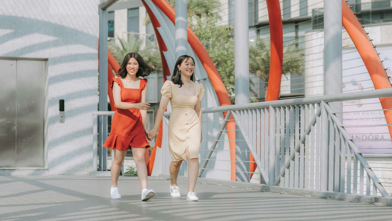 Ten Style Principles That Make Midi Dresses Work Harder