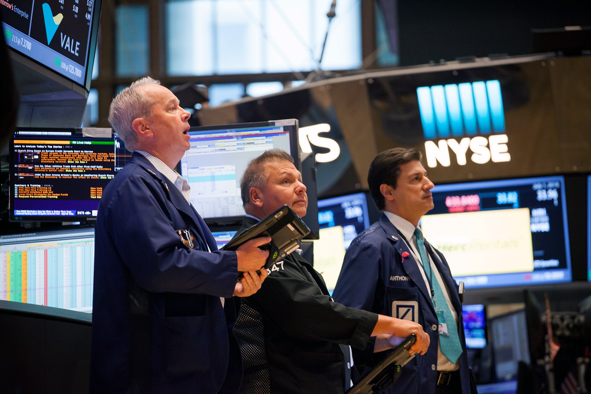 U.S. Stocks Erase Drop While Haven Demand Boosts Bonds, Gold