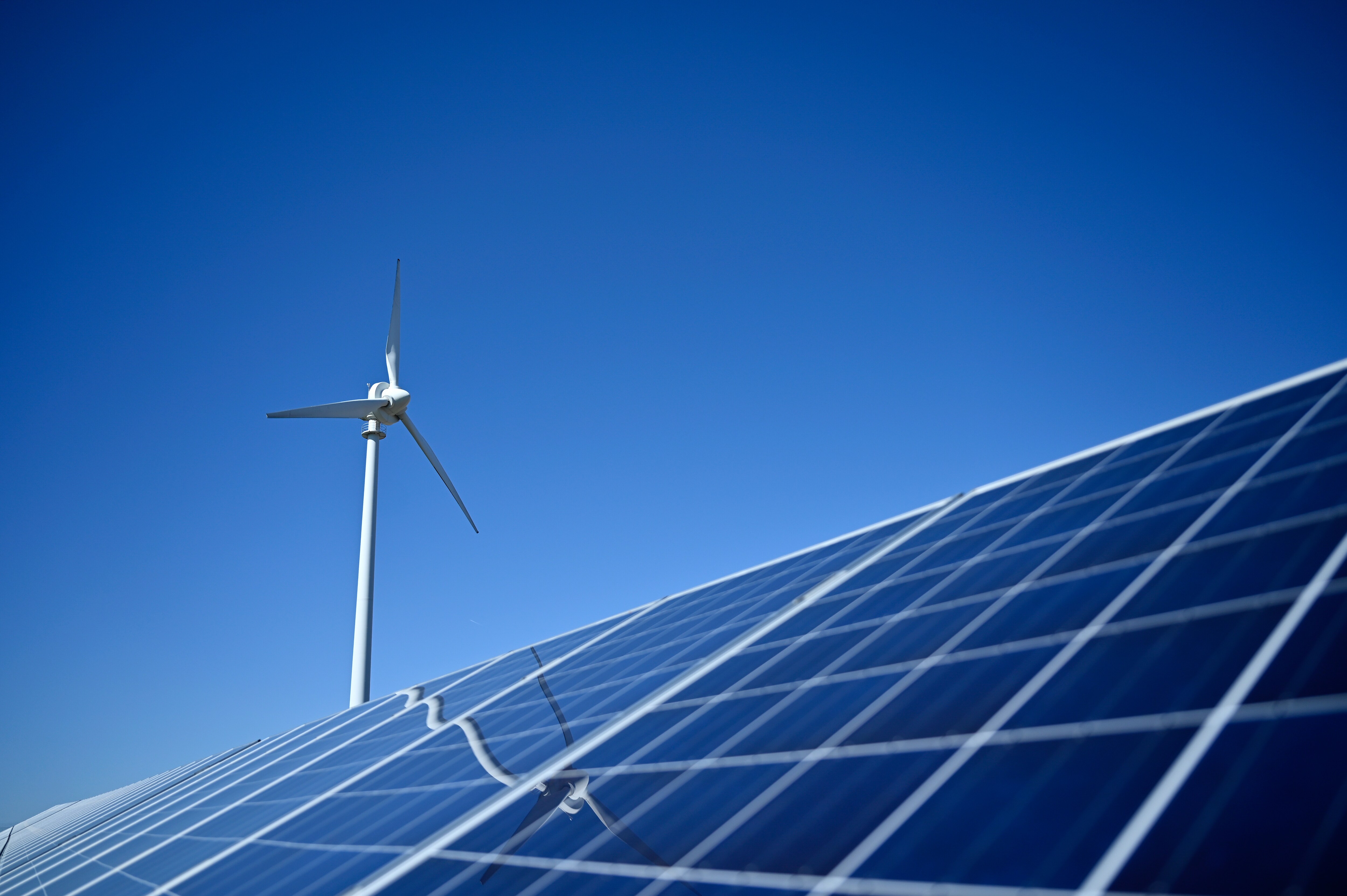 JSW Neo Energy Seeks $675 Million Loan For O2 Power Deal