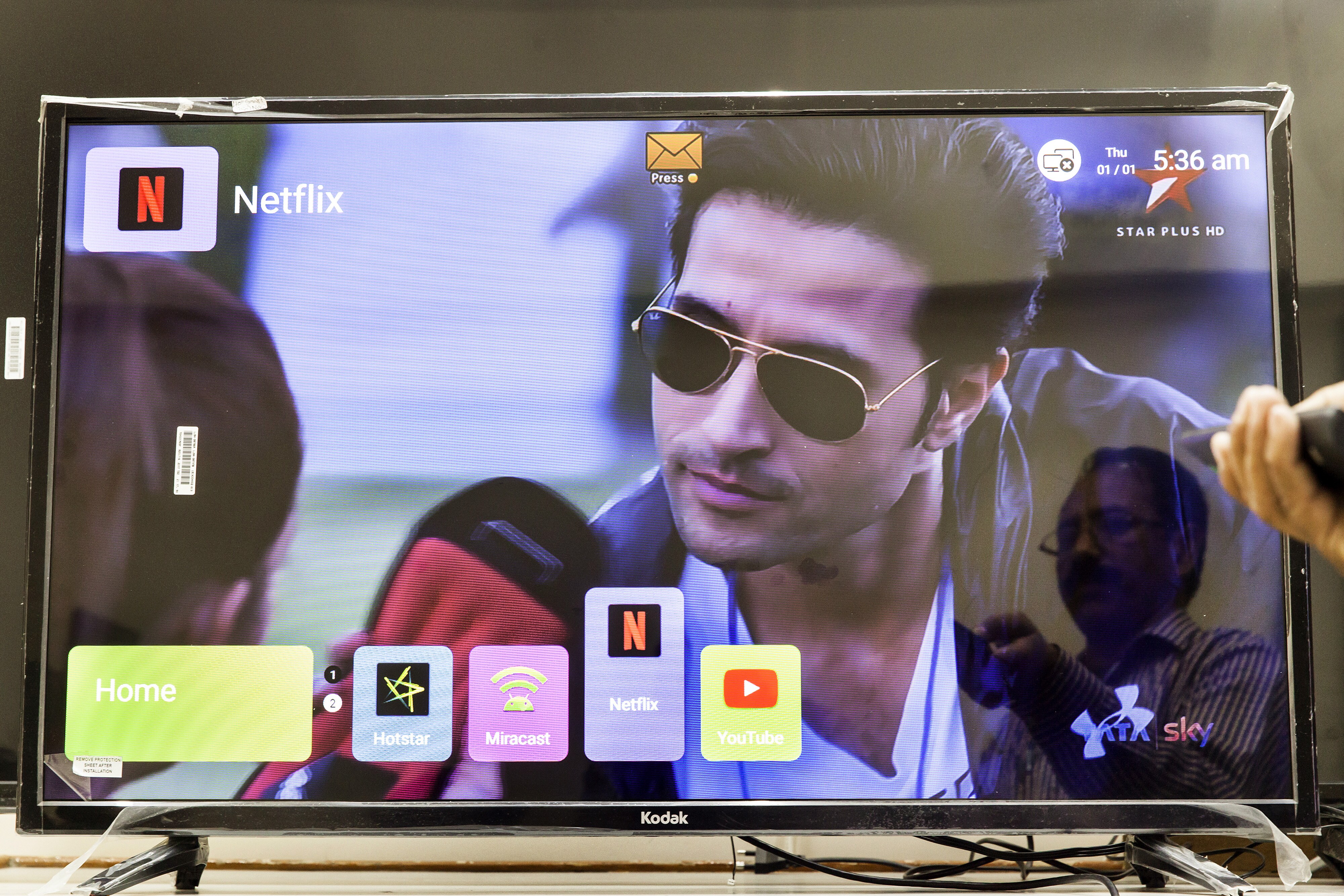 Bigger, Better TVs Offset Slowdown For Electronics Retailers