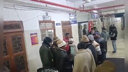 ट्रैक्टर-ट्रॉली पलटने से कई लोगों के हाथों में फ्रैक्चर, टीकमगढ़ में 12 से ज्यादा लोग घायल; मची चीख-पुकार